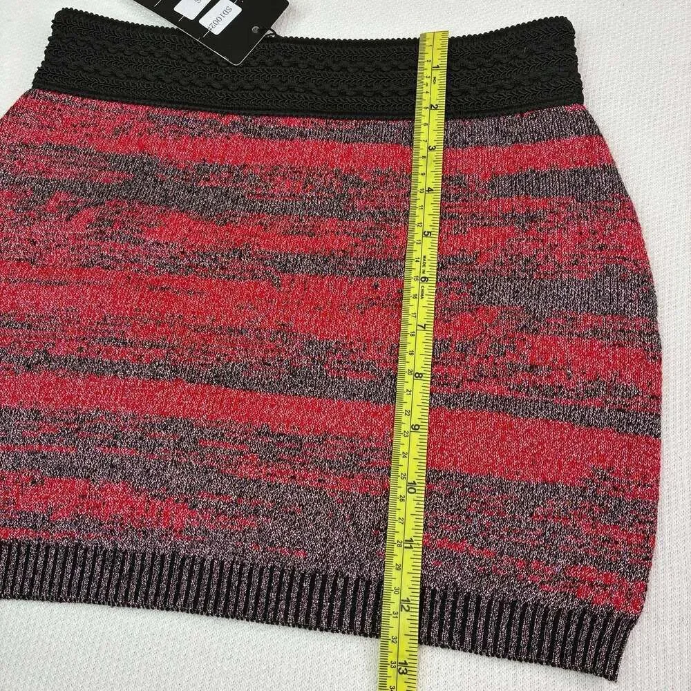 Miss Kelly 1999 Red and Black Striped Knit Mini Skirt Size S,M,L Women’s New